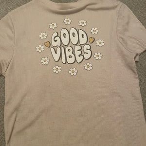 good vibes tee 🌸🌸
